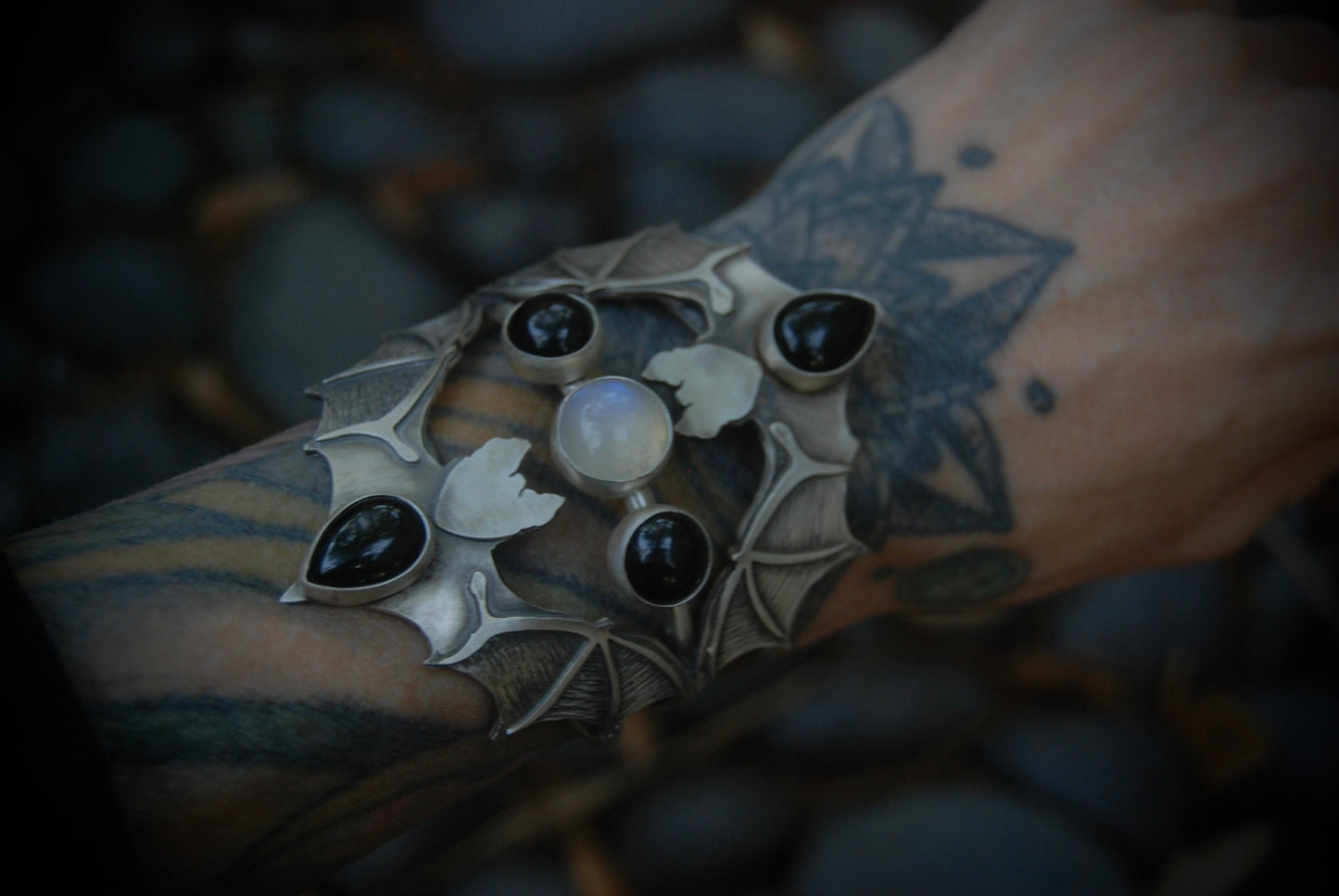 Duality cuff