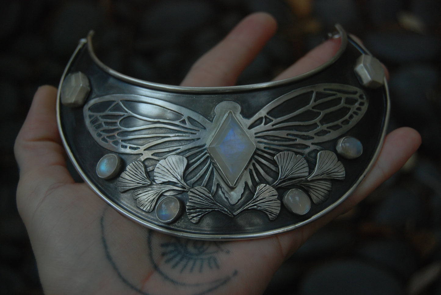 Empress Cicada Moon Shield
