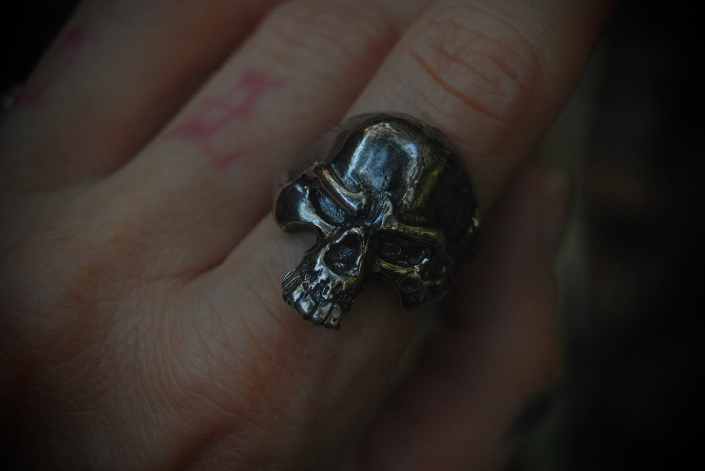 Skull Ring 1 sz-8.5