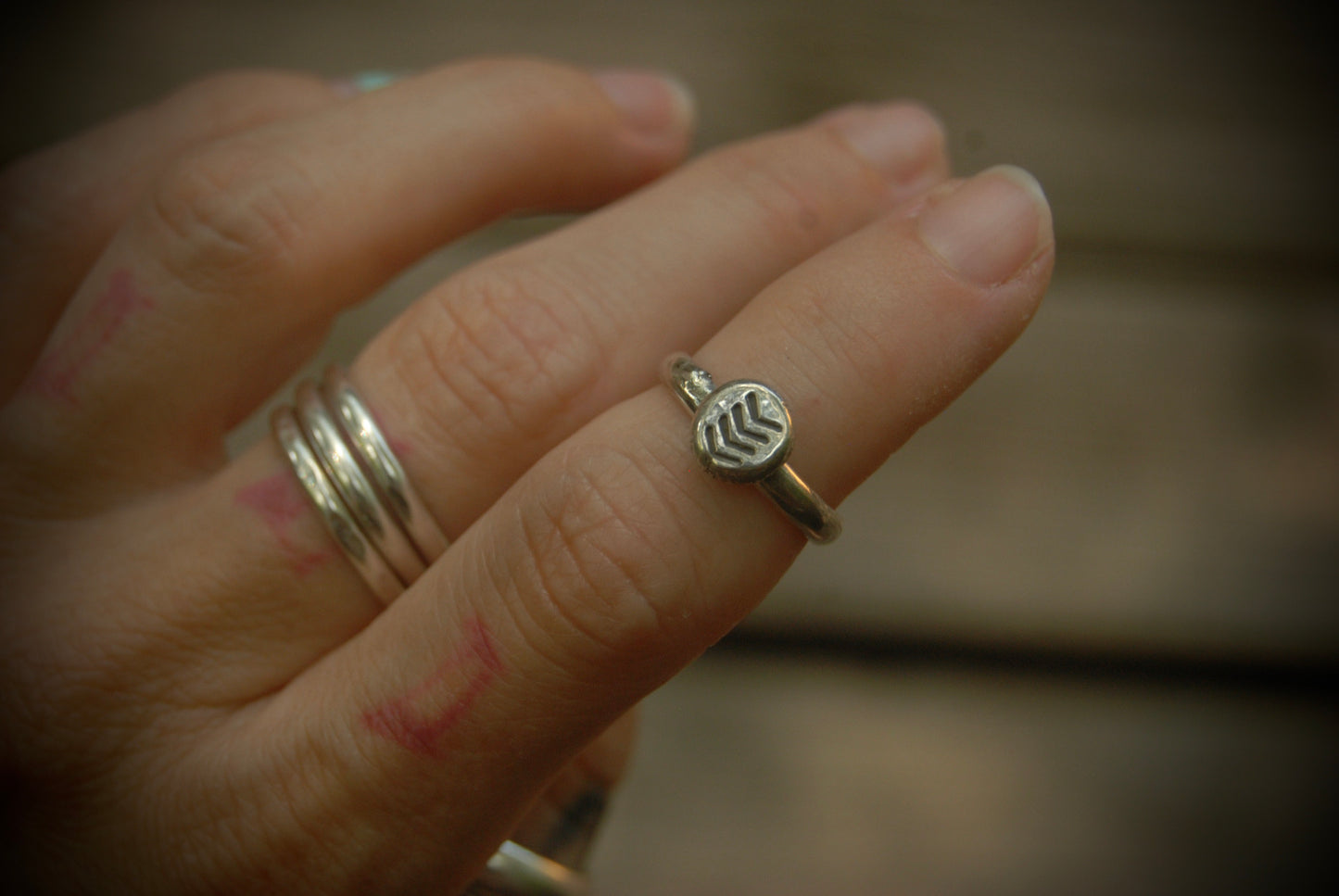 Arrow nugget stack ring sz- 4.75