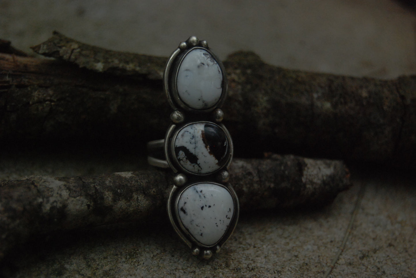 White Buffalo Ring Sz- 7