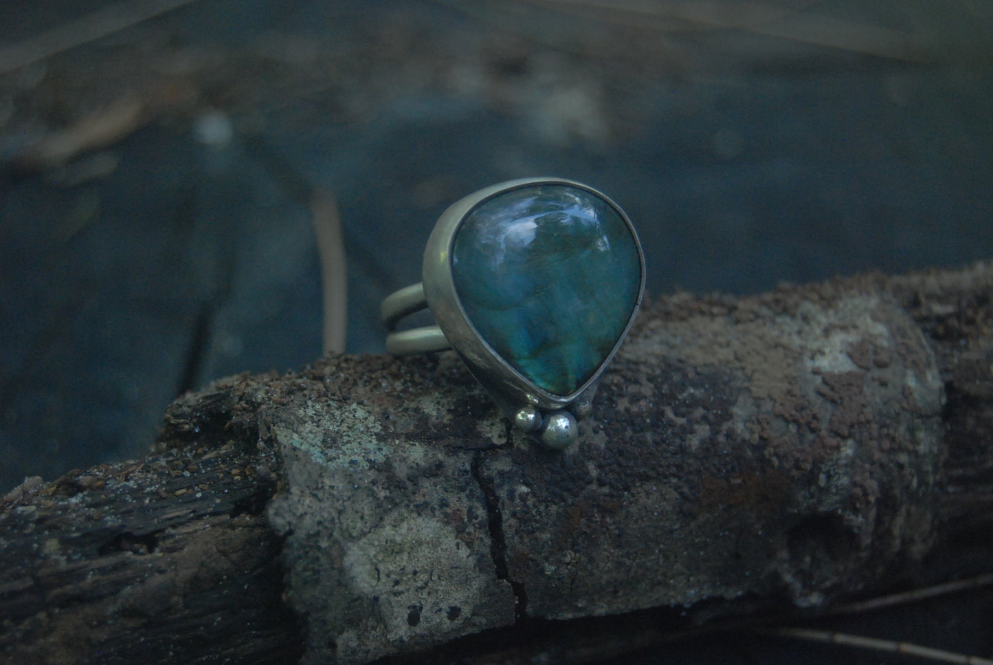 Simple trillion ring *sz 6.75*