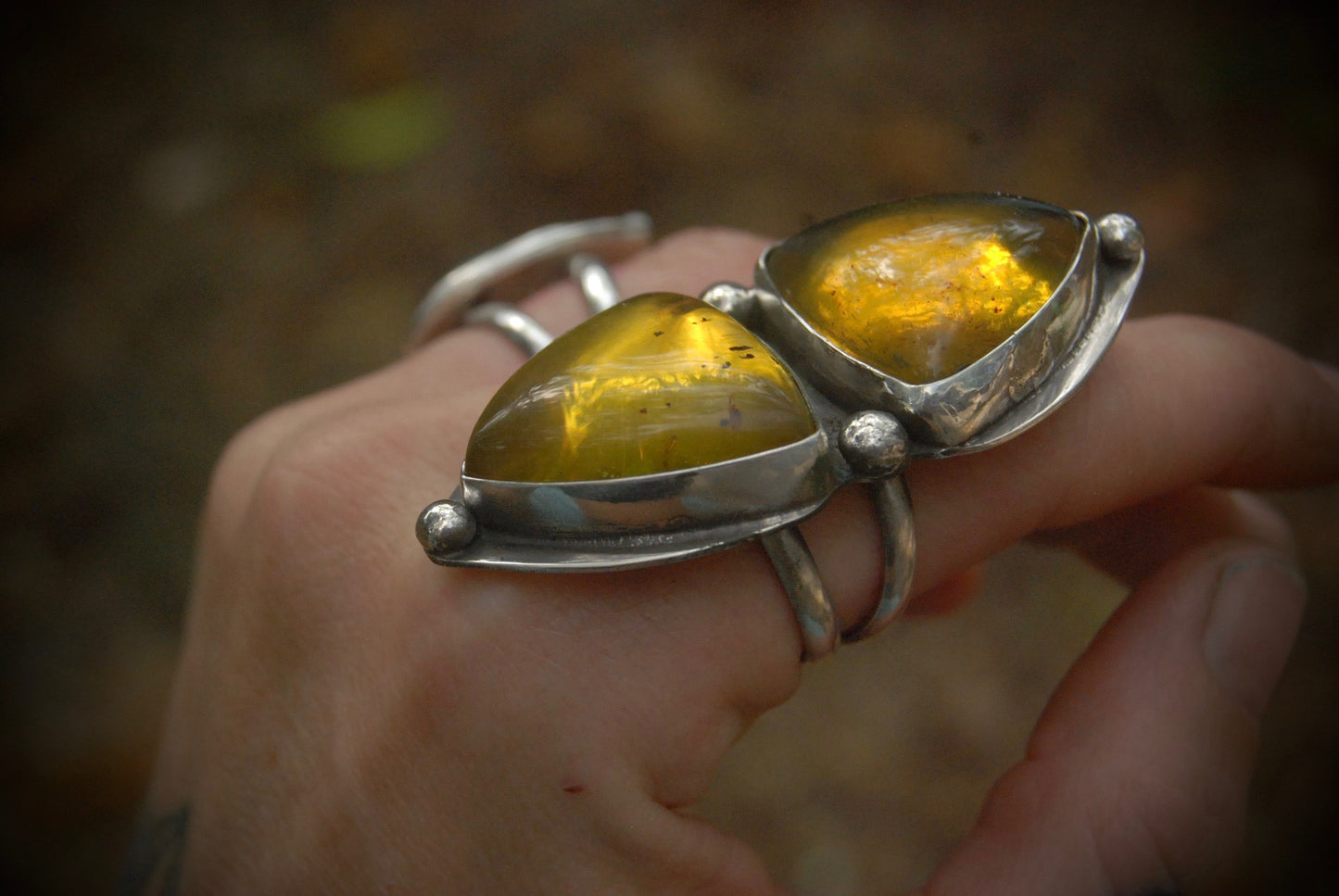 Amber Triangle Ring sz-7.5