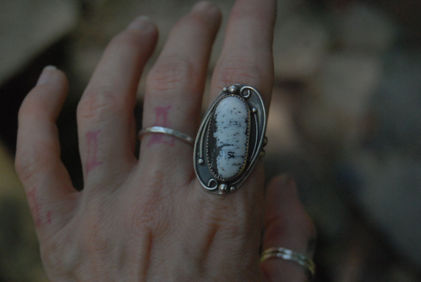 Oval Vintage Style Ring Sz- 7