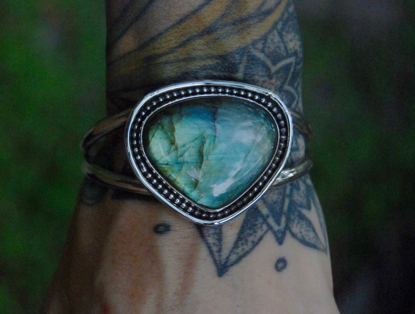 Large trillion cut labradorite cuff