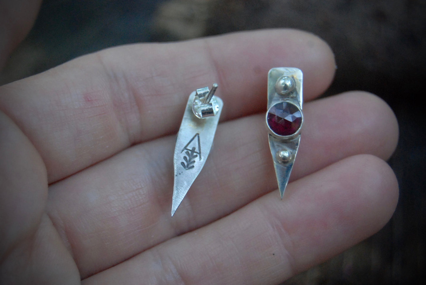 Garnet dagger studs