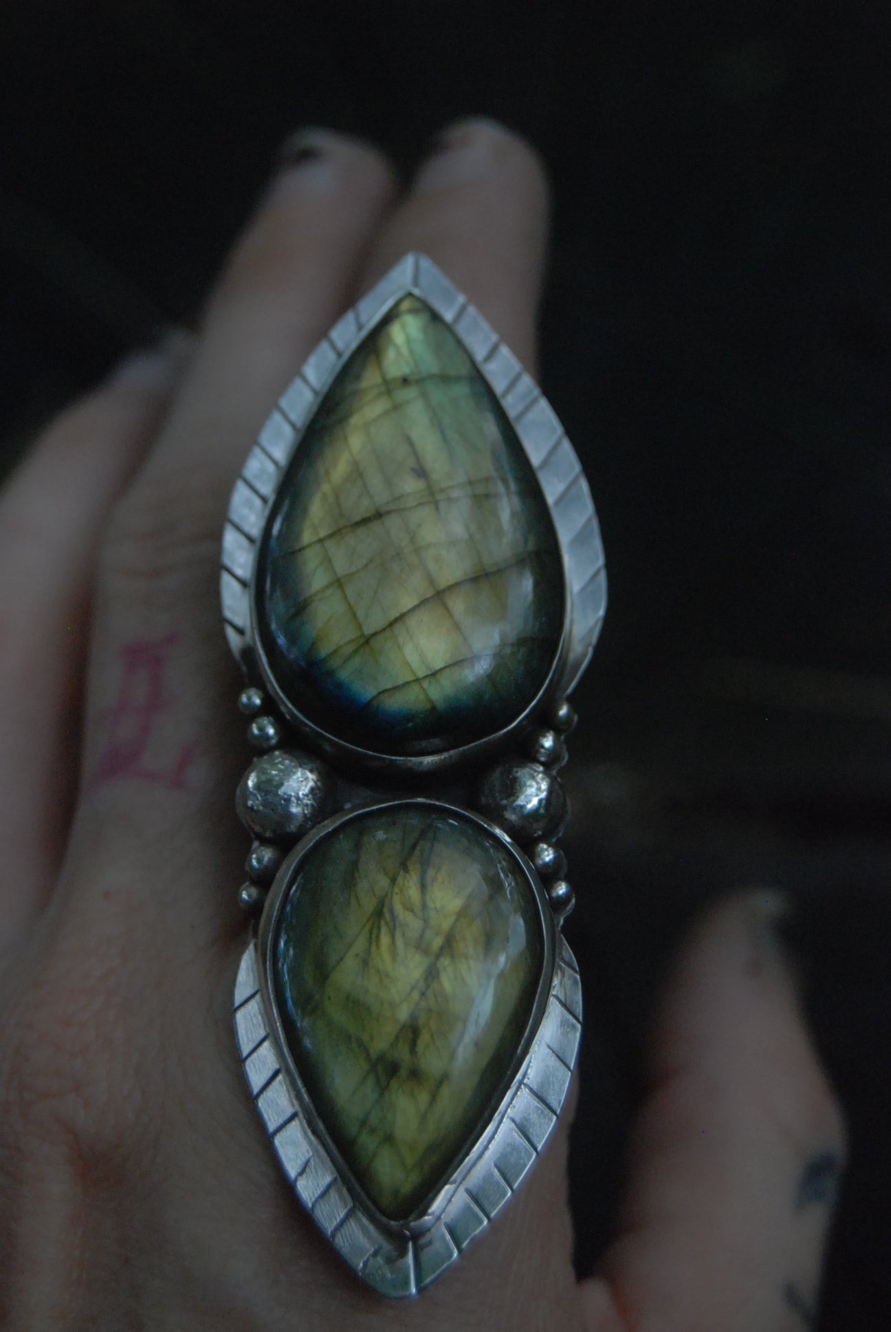 Double point ring *sz 8*