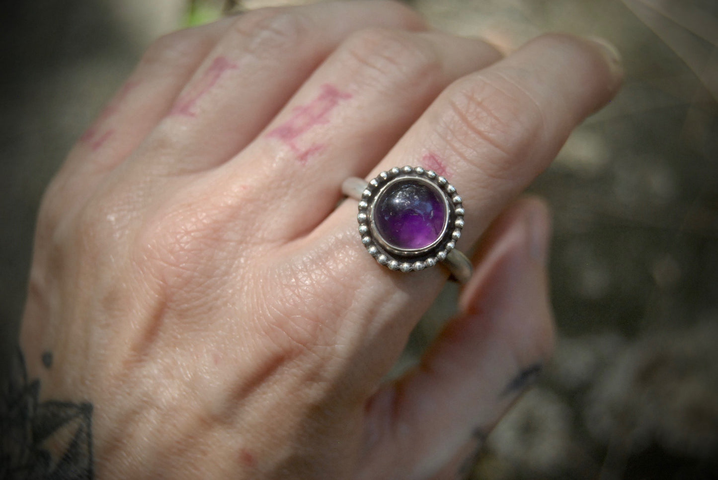 round amethyst ring size- 11