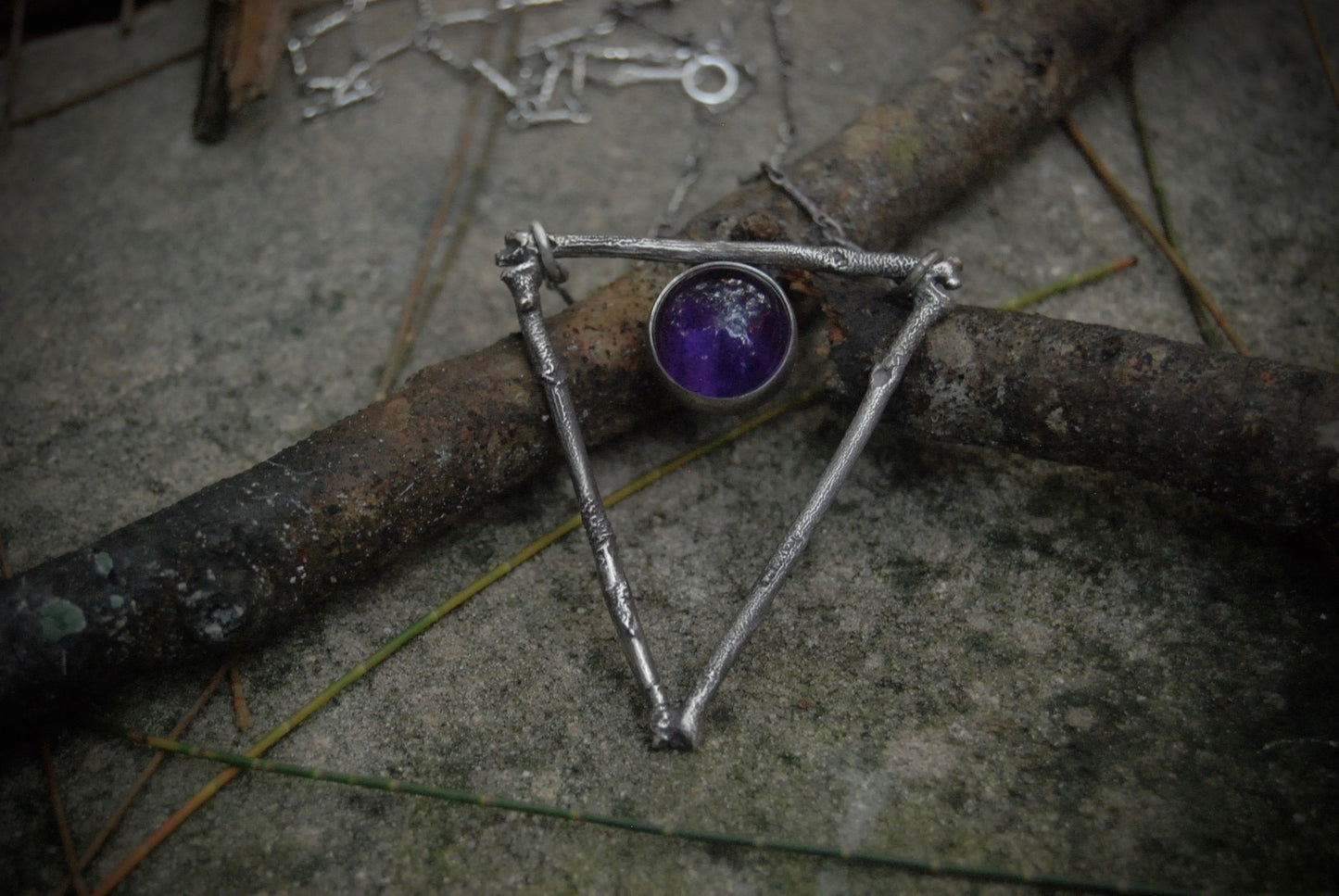 bones element necklace