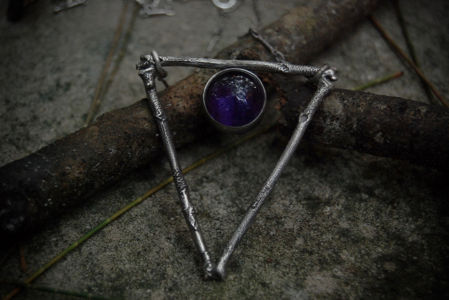bones element necklace