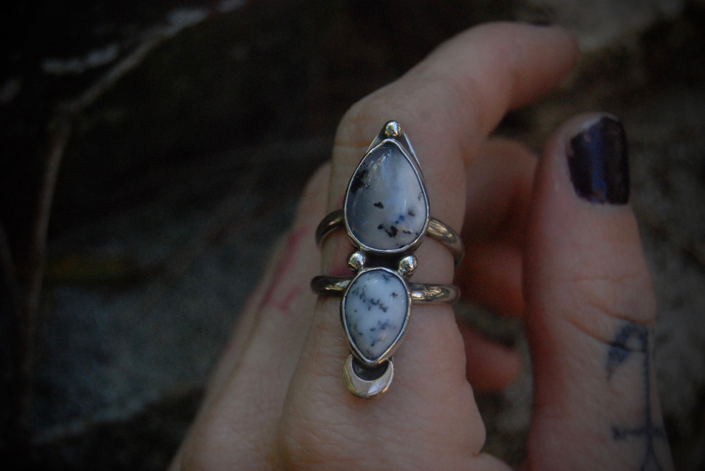 moon set ring sz- 6.5