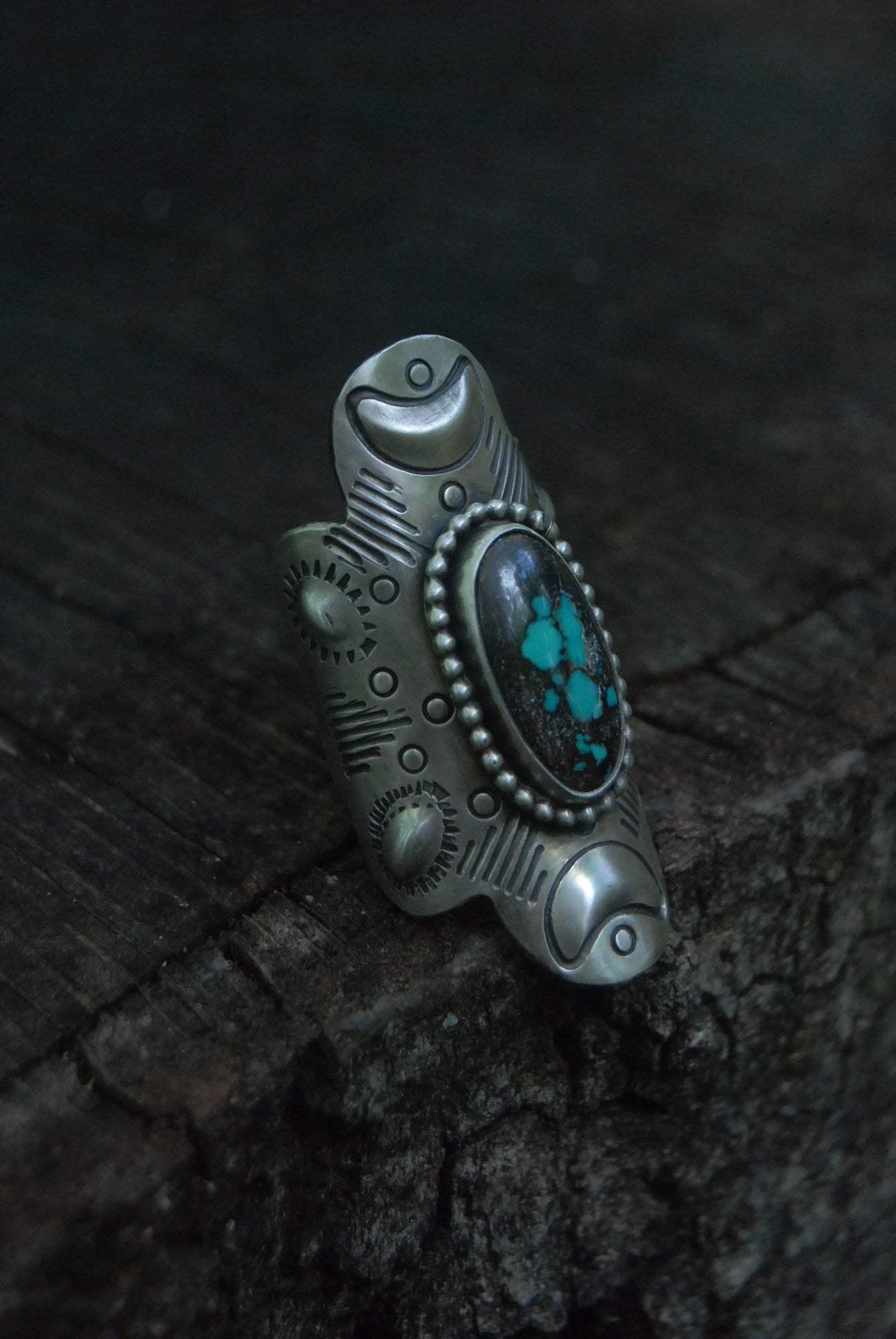 Moon repousse ring