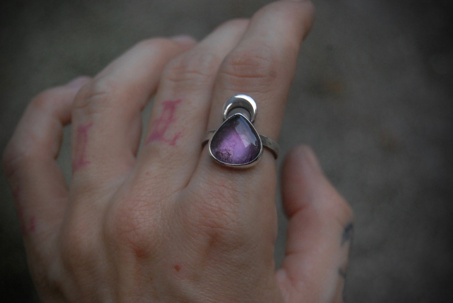 my darling moon, amethyst ring |size-7.25|