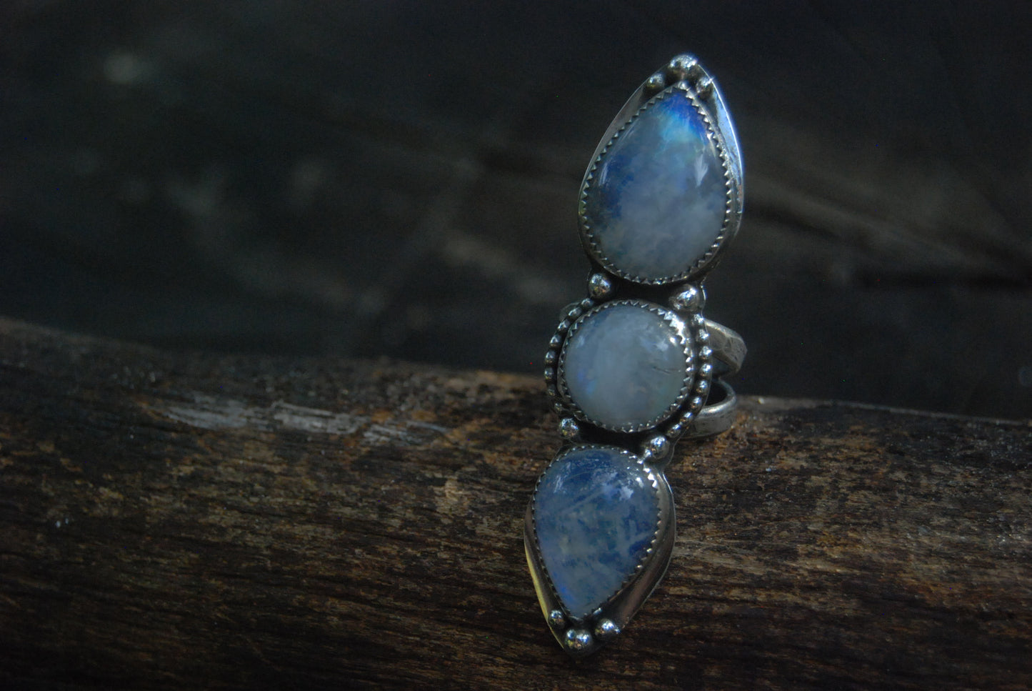 Triple point gypsy ring