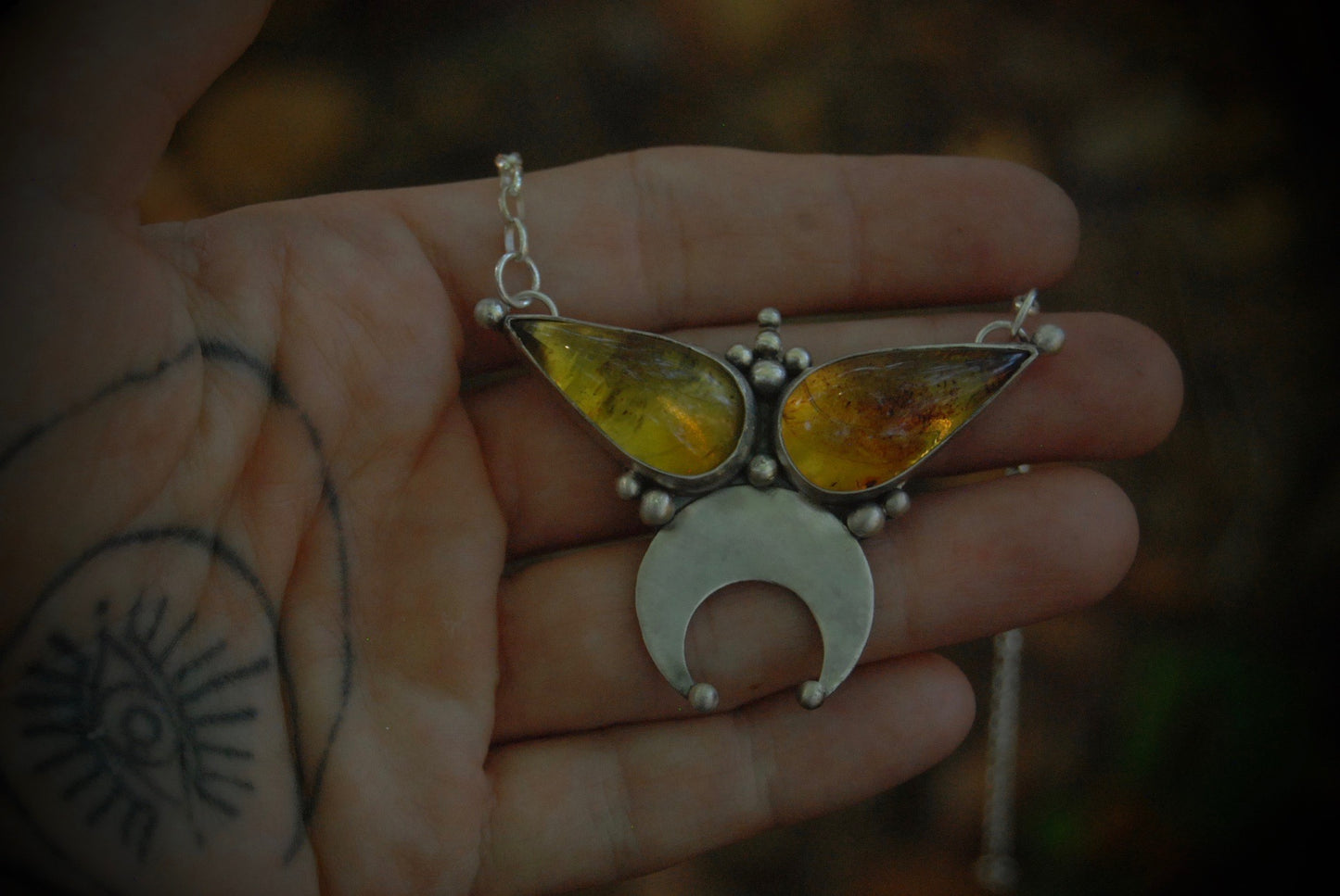 Tsuki Necklace