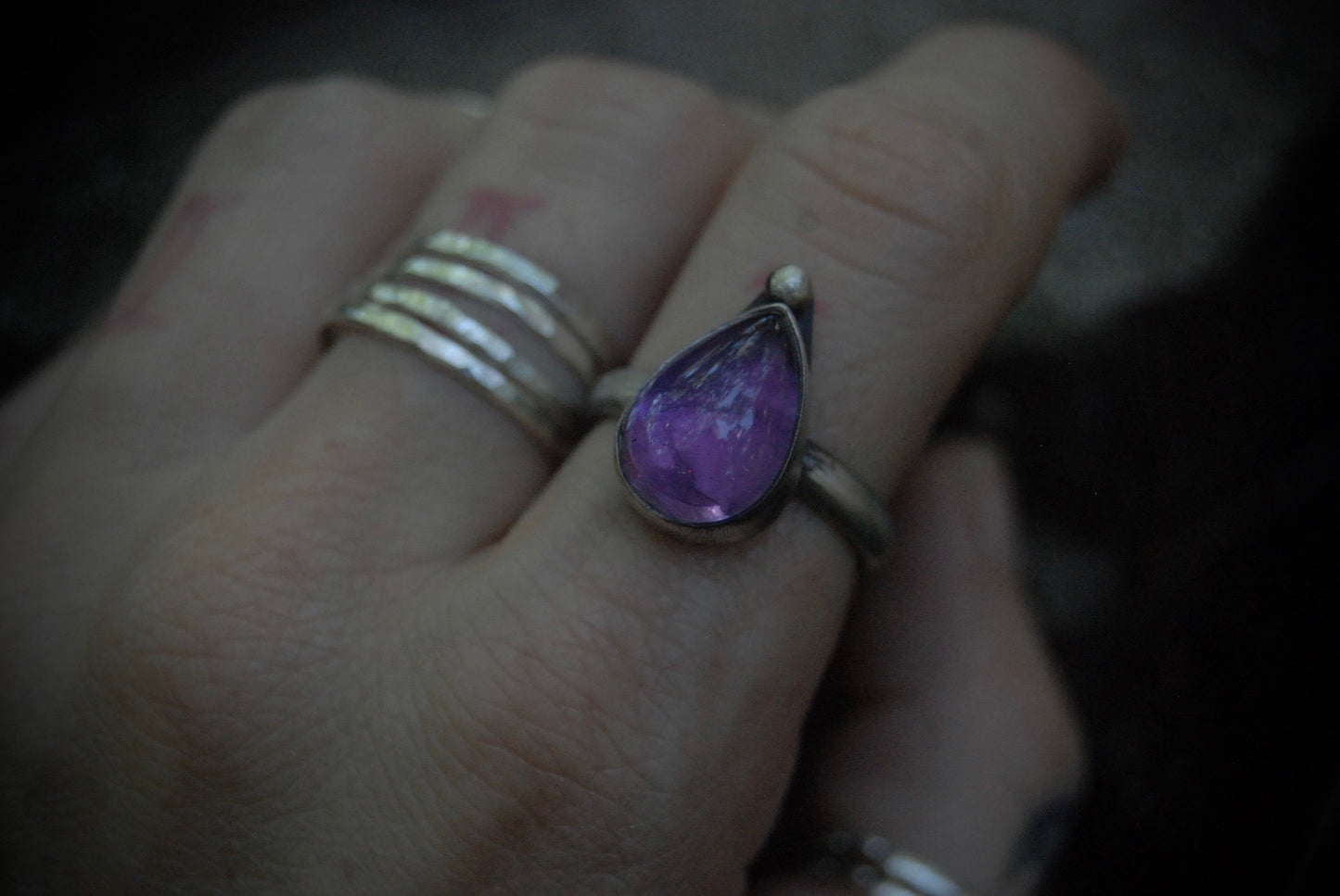 amethyst tear drop ring |size-8|