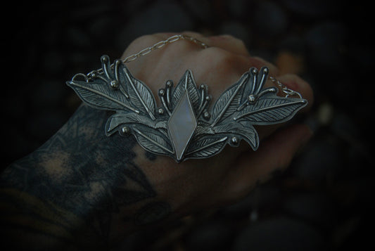 Rising Necklace