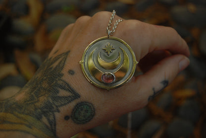 Luna Medalion