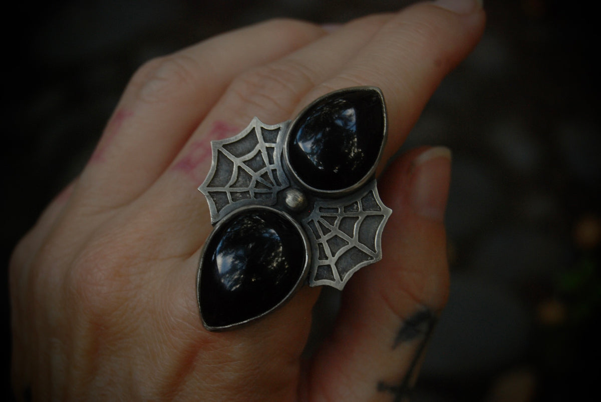 The Arachnomancer sz- 7