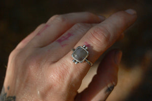 Cream Sapphire Ring sz-7