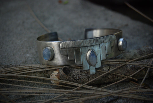 SIREN- The Siren cuff