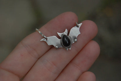 maila necklace