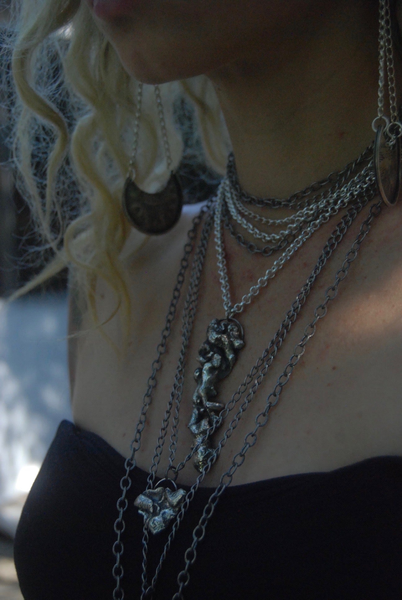 Multi chain choker