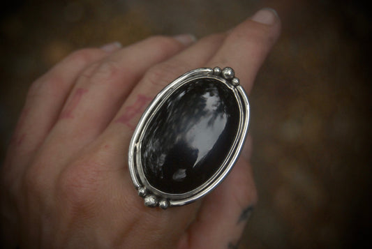 Large Onyx Ring sz- 7.5