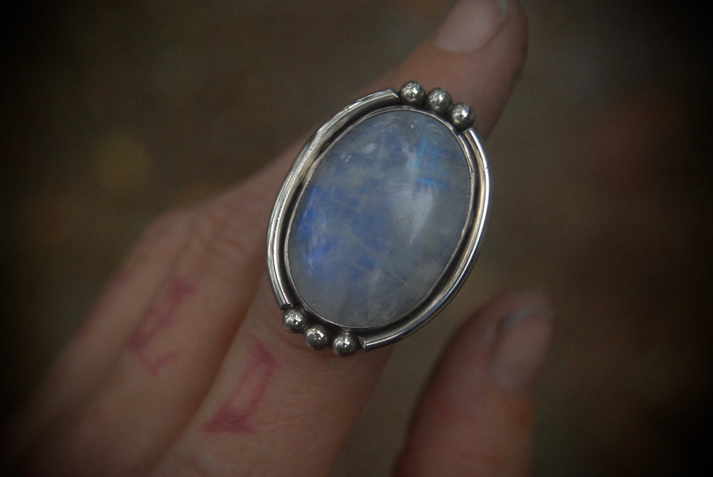 Oval Moonstone Ring sz-5.75