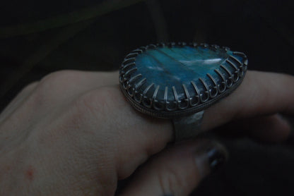 Blue dagger ring *sz 8*