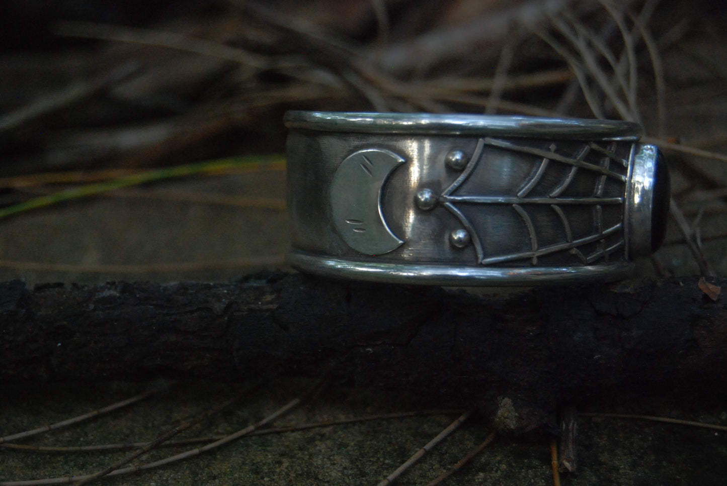 the noctem cuff