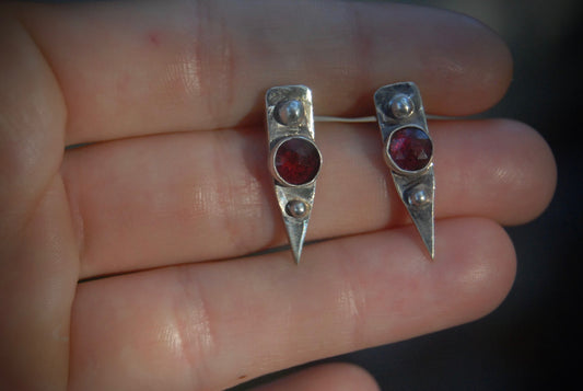 Garnet dagger studs