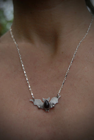maila necklace