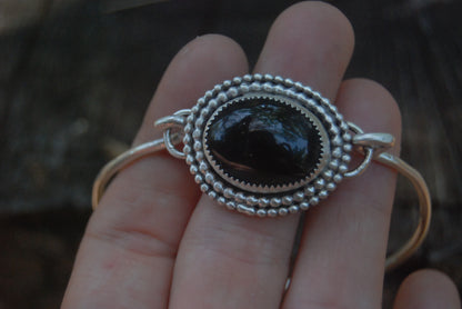 Onyx lock bangle
