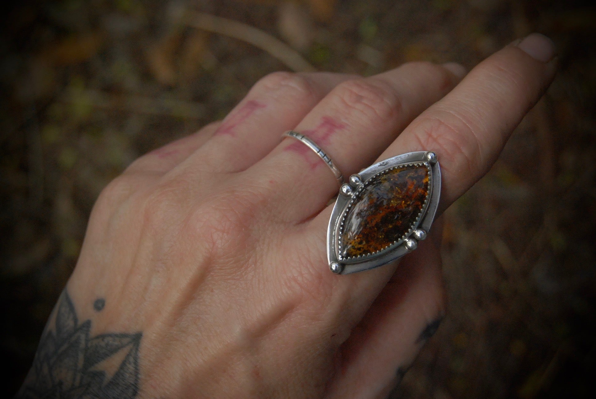 Small Amber Marquise ring sz-7.5