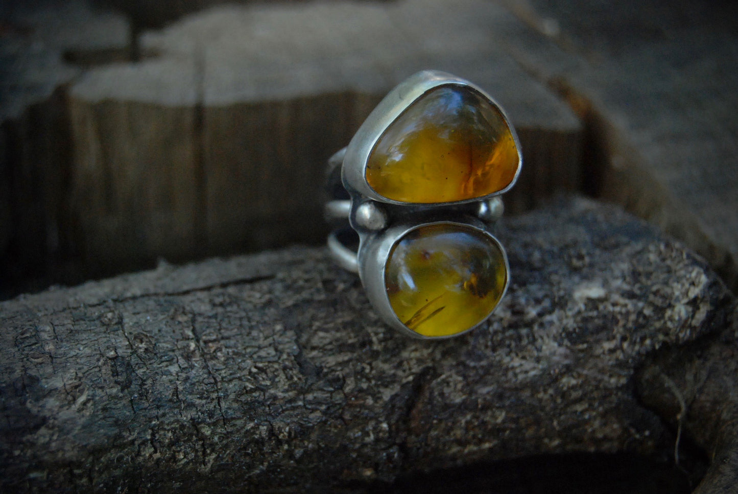 Double amber ring