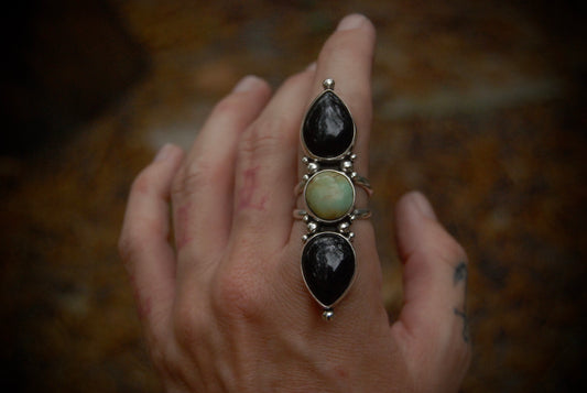 Turquoise and Onyx SZ- 7.25