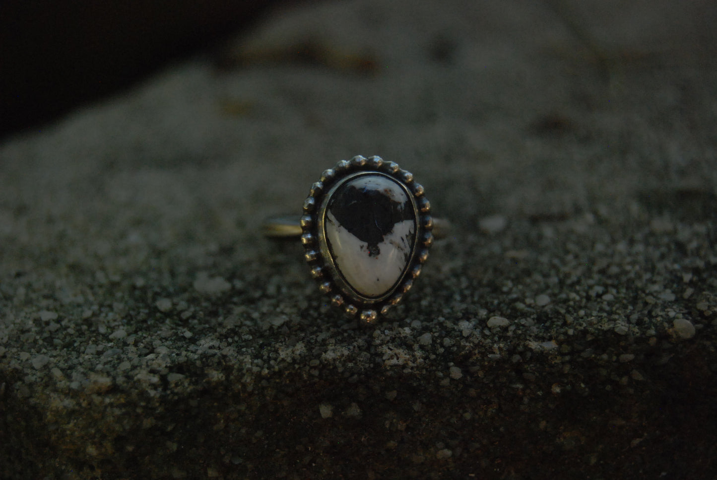 Small Classic Ring Sz- 7.5