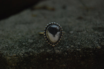 Small Classic Ring Sz- 7.5