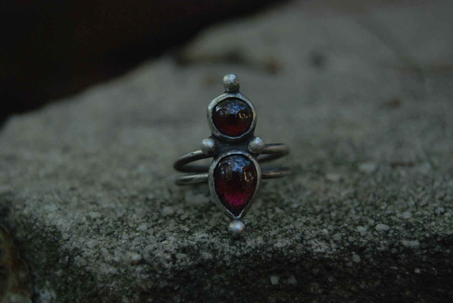 Dainty Garnet ring Sz- 5.75