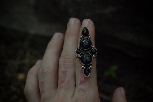 shadows ring |size-6|