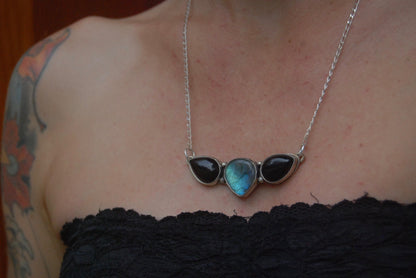 Onyx and labradorite pendant