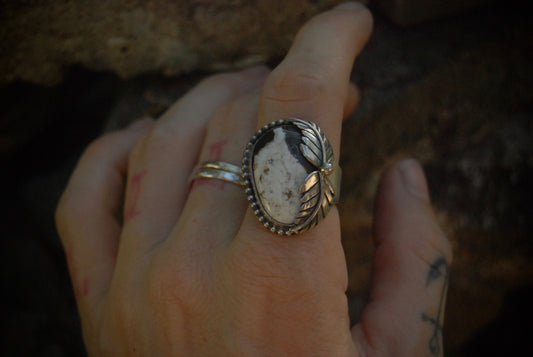 Classic Leaf Ring Sz-7