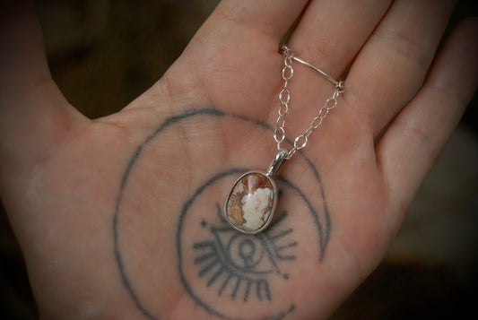 Simple WH Necklace