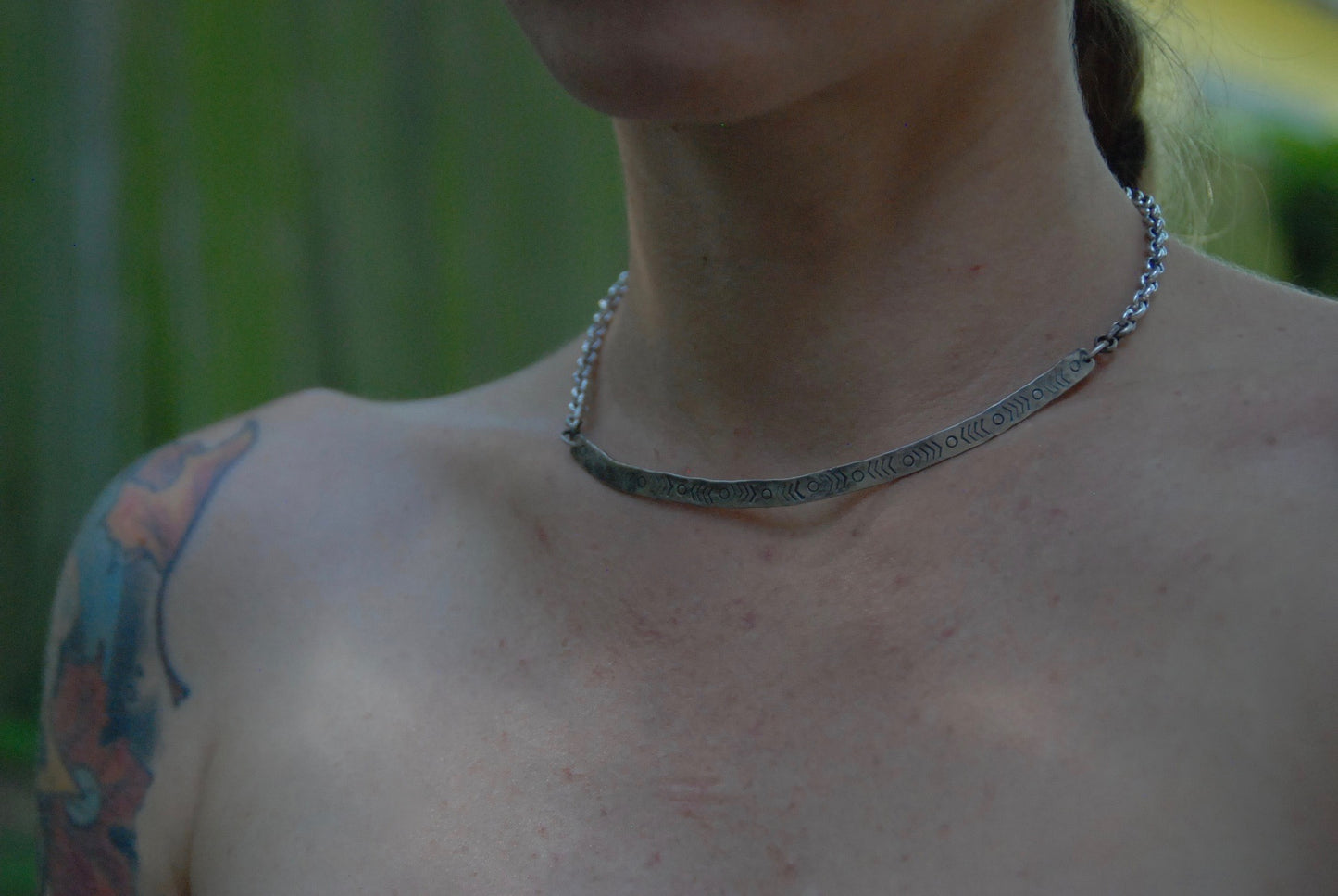 Arrow choker