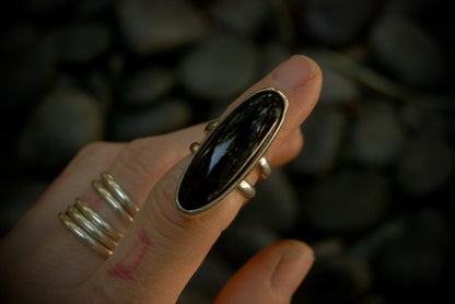 Onyx Slender Ring sz-4