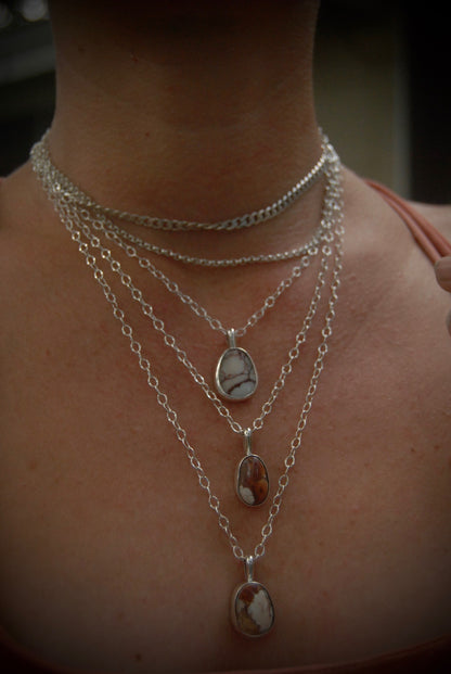 Simple WH Necklace