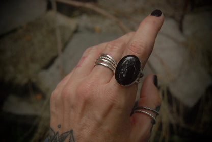 Simple Onyx Ring sz-7.5