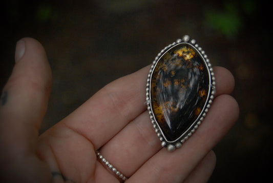 The Queen Amber Ring