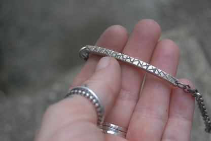 Bar chain bracelet